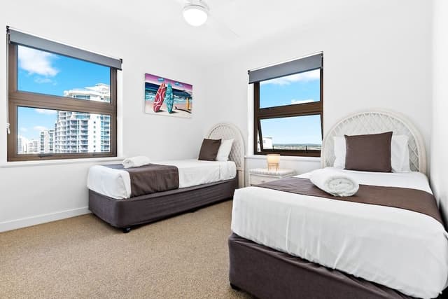 2 Bedroom Apartment, Full Ocean Views