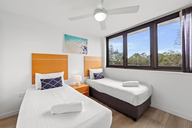 2 Bedroom Apartment, Filtered Ocean View