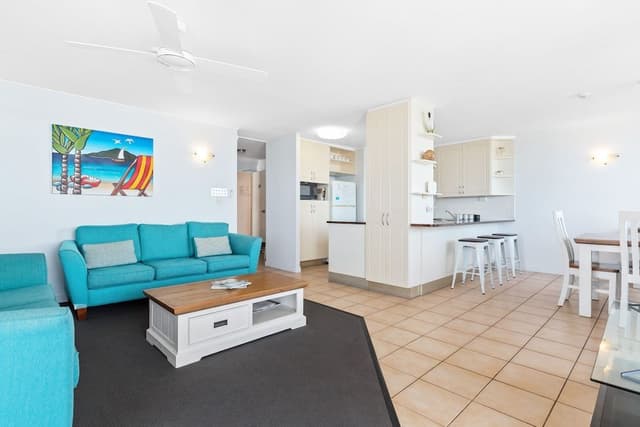 2 Bedroom Apartment, Full Ocean Views