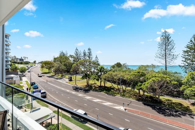 2 Bedroom Apartment, Full Ocean Views