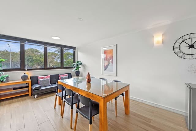2 Bedroom Apartment, Filtered Ocean View