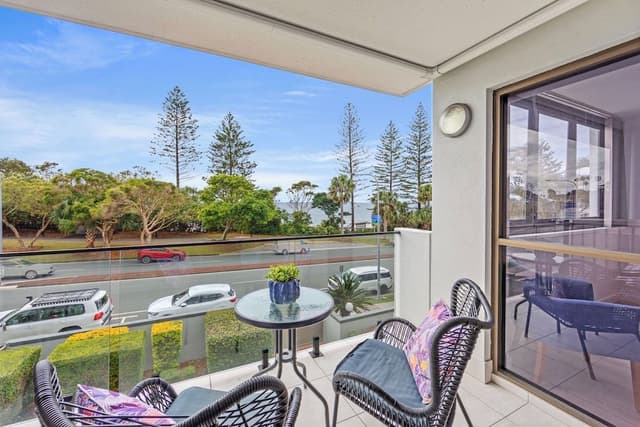 2 Bedroom Apartment, Filtered Ocean View