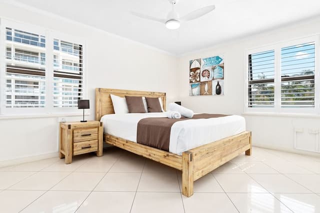 2 Bedroom Apartment, Filtered Ocean View