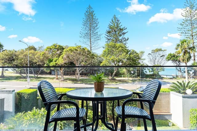 2 Bedroom Apartment, Filtered Ocean View