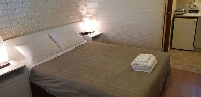 Standard Room, Non Smoking, Kitchenette (Queen Room)