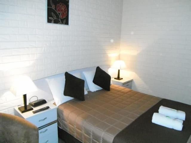Standard Room, Non Smoking, Kitchenette (Queen Room)