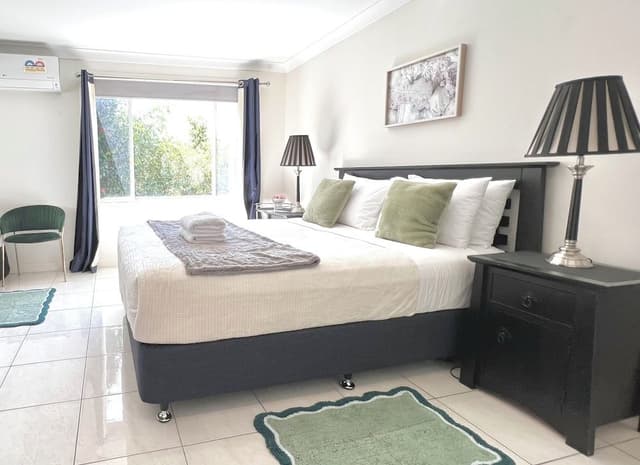 Superior Double Room with Private Bathroom