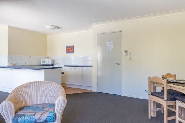 Large One Bedroom Apartment - Partial Views
