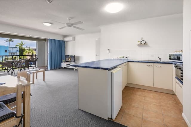 Large One Bedroom Apartment - Partial Views