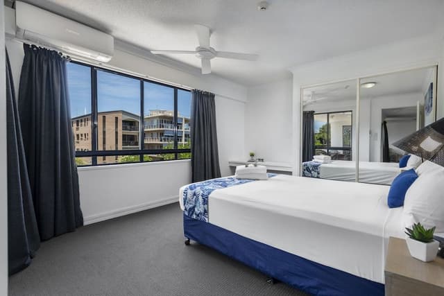 Large One Bedroom Apartment - Partial Views