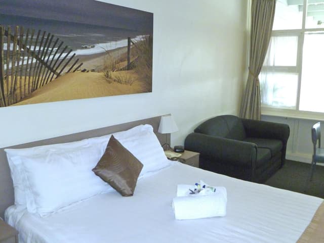 Queen Room