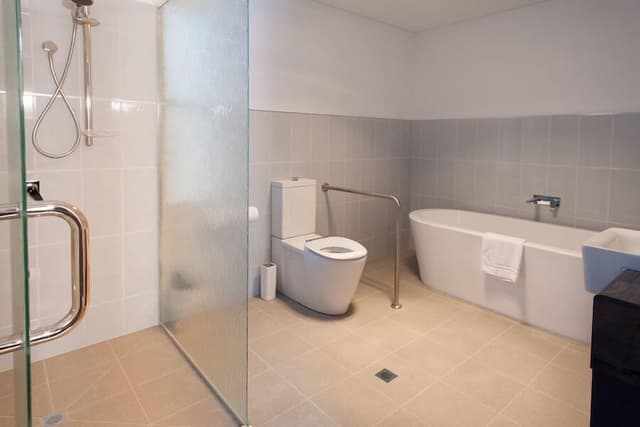 Luxury Villa, 3 Bedrooms, Accessible
