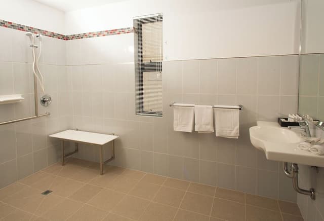 Luxury Villa, 3 Bedrooms, Accessible