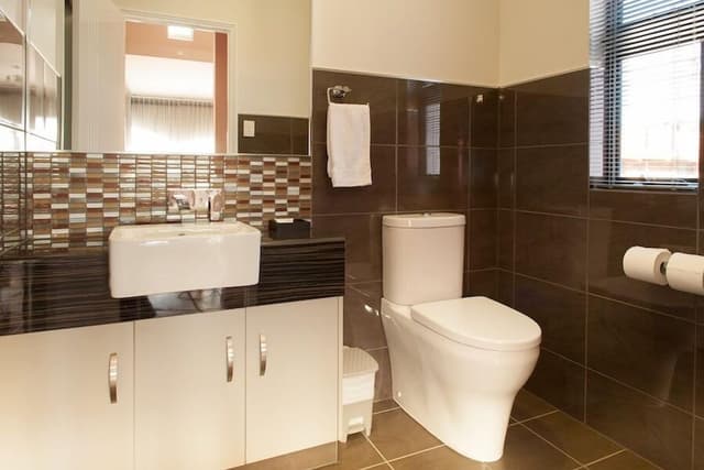 Luxury Villa, 3 Bedrooms, 2 Bathrooms, Courtyard Area
