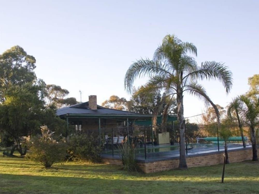 Talga Vines Vineyard Escape2
