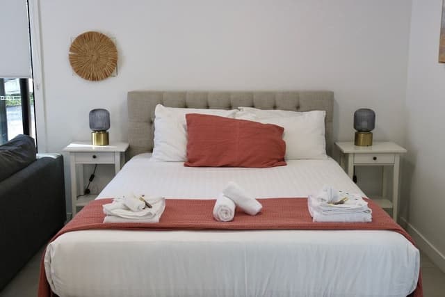 Comfort Studio, 1 Queen Bed