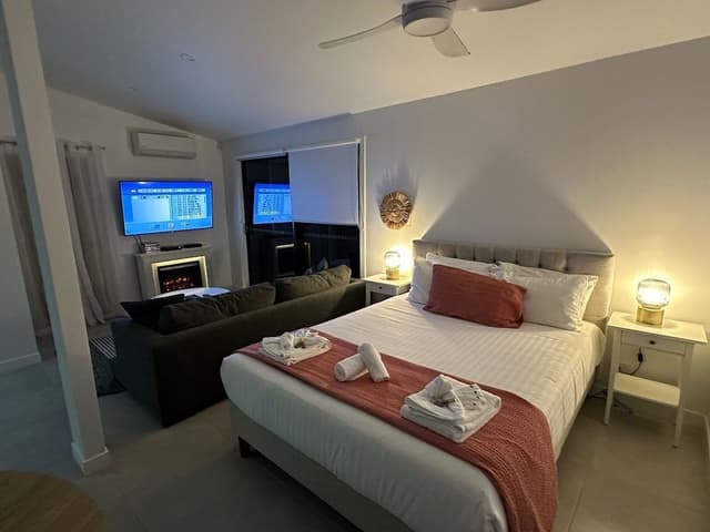 Comfort Studio, 1 Queen Bed