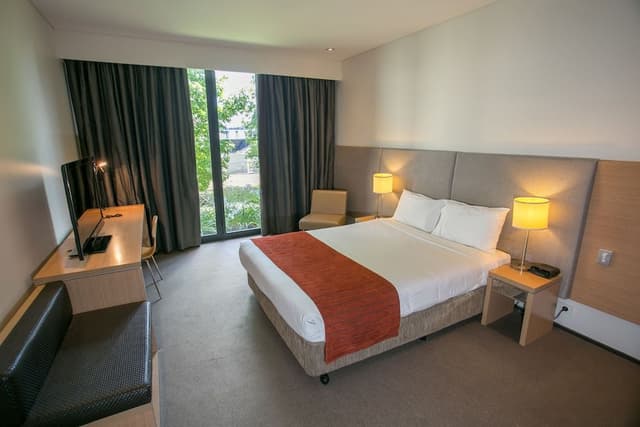 Deluxe Room, 1 Queen Bed