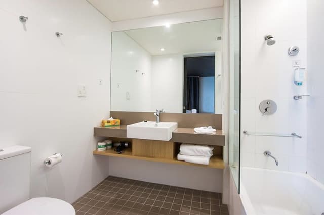 Deluxe Room, 1 Queen Bed