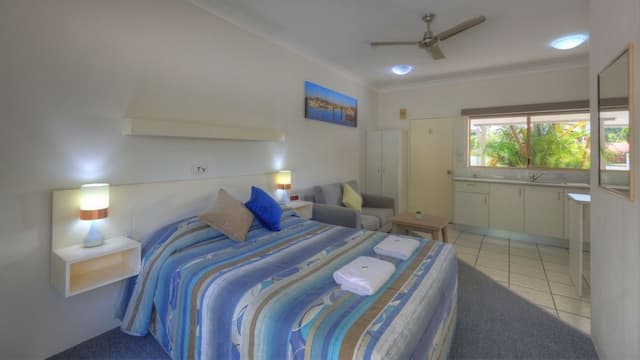 Standard Queen Room