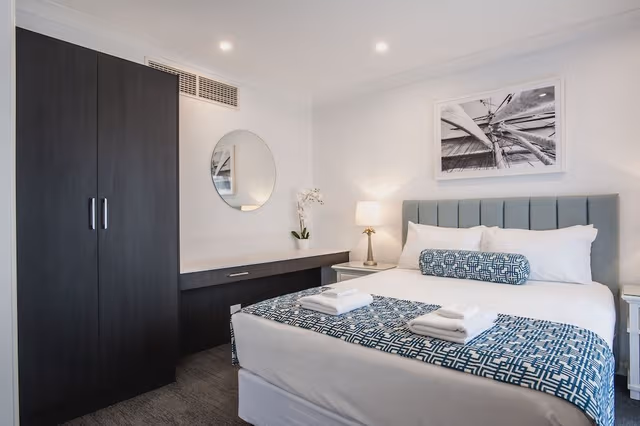 Studio Queen Suites
