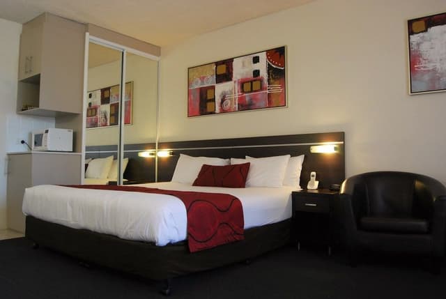 Standard Spa Room