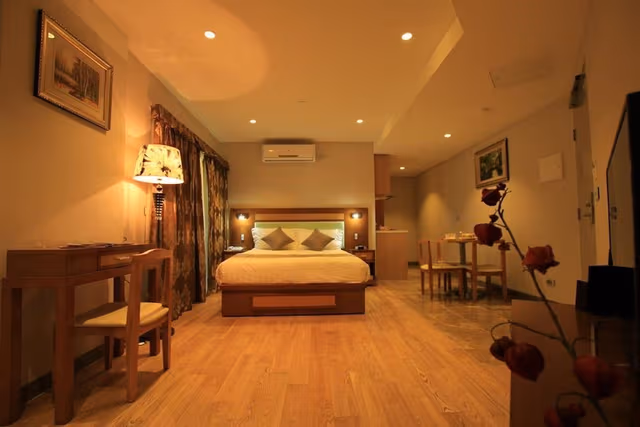 Studio Apartment