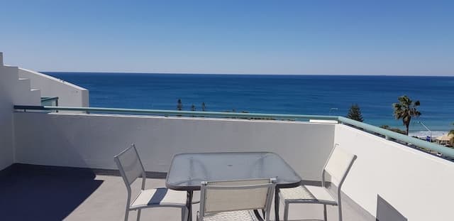 3 Bedroom Rooftop Mariner Ocean View