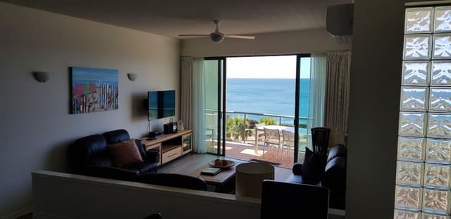 3 Bedroom Rooftop Mariner Ocean View