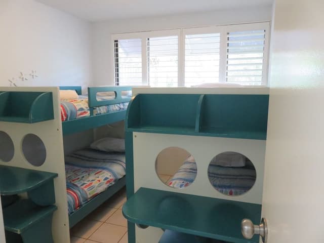 Family Apartment, 2 Bedrooms, Partial Ocean View