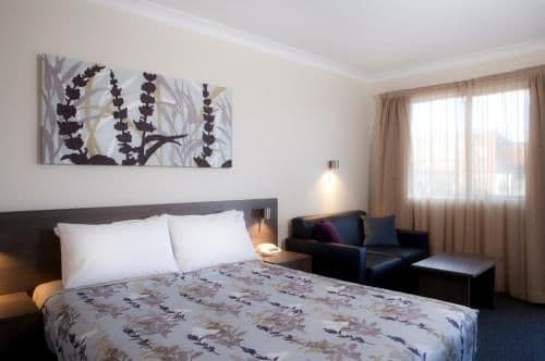 Deluxe Queen Room