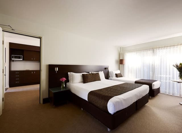 Interconnecting Family Room