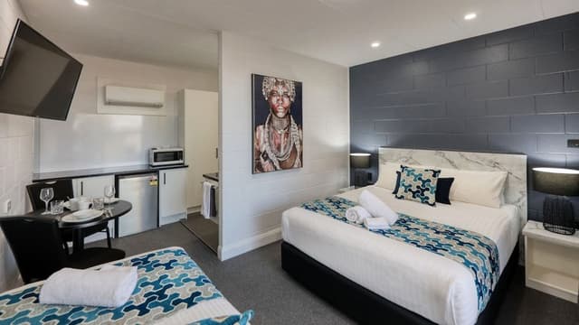 Executive Queen Room