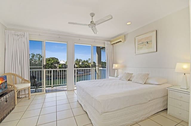 Standard Apartment, 2 Bedrooms, Non Smoking, Kitchen (7N: Waterfront Villa)