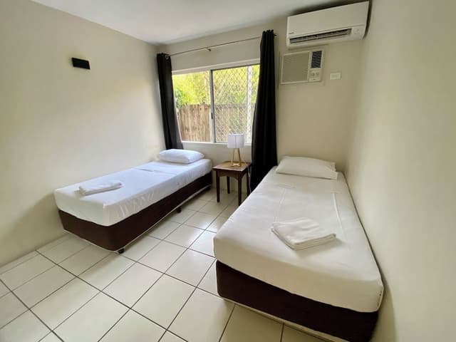 Deluxe Apartment, 2 Bedrooms, Ground Floor (Entire Unit)