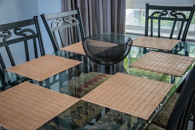 Family Apartment, 2 Bedrooms, Partial Ocean View