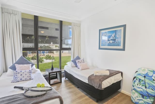 Two Bedroom Ground Floor Apartment - Ocean View