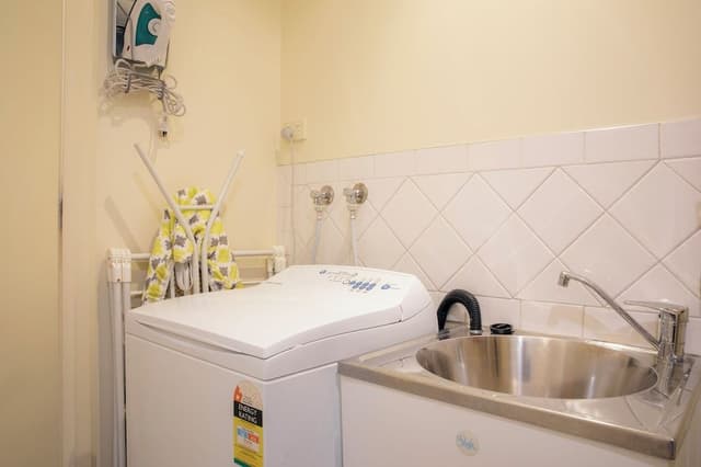 Junior Townhome, 3 Bedrooms, Mountain View