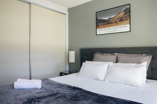 Executive Townhome, 2 Bedrooms, Mountain View