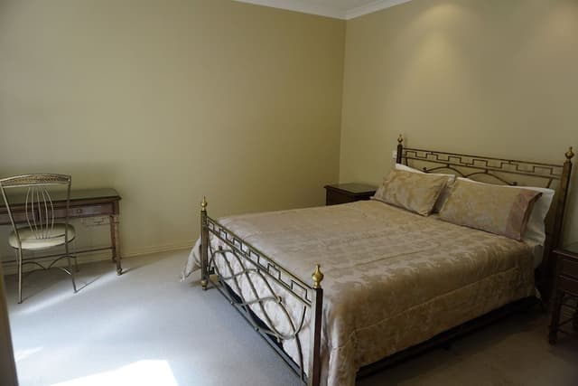 One Bedroom Self Contained Unit with Spa