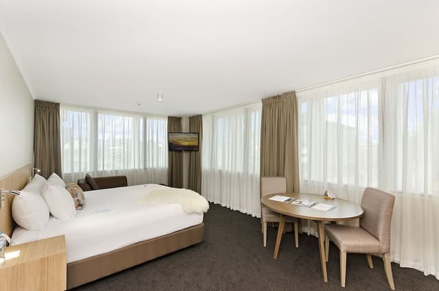Suite, 1 King Bed, Non Smoking