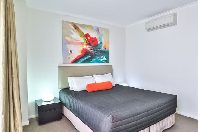 Standard Apartment, 2 Bedrooms (Ontario)