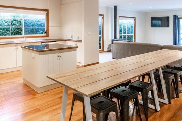 5 Bedroom Bunkhouse