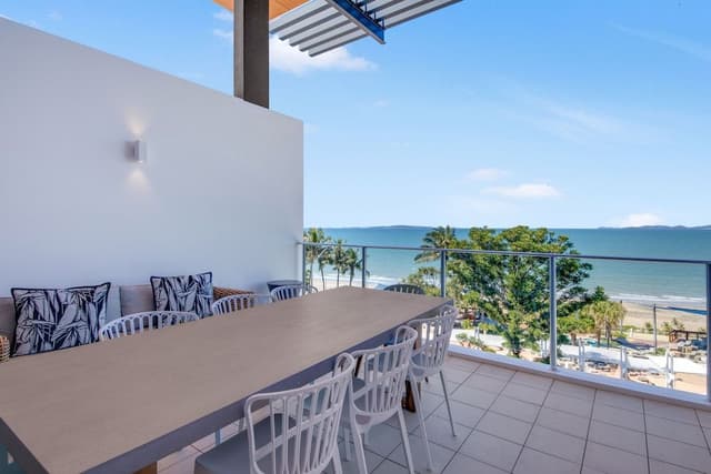 Superior Apartment, 3 Bedrooms, Ocean View