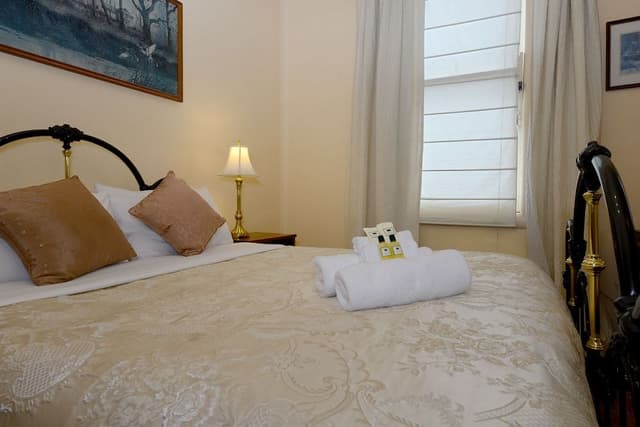 Executive Suite, 1 Bedroom, Non Smoking, Bathtub (Executive Ensuite)