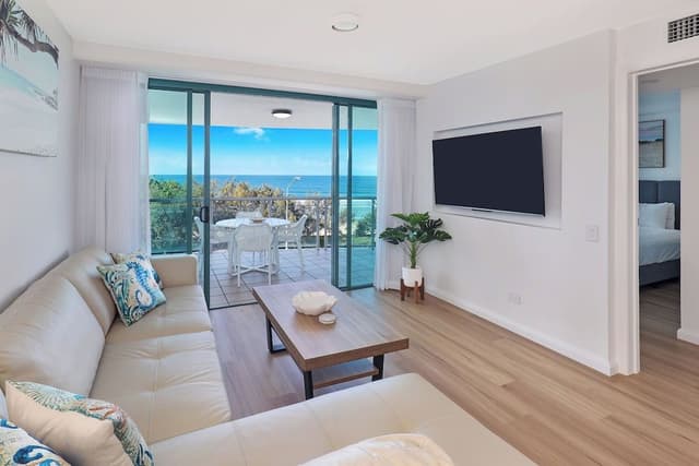 Superior Two Bedroom Ocean View Apartment