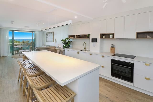 Superior Two Bedroom Ocean View Apartment