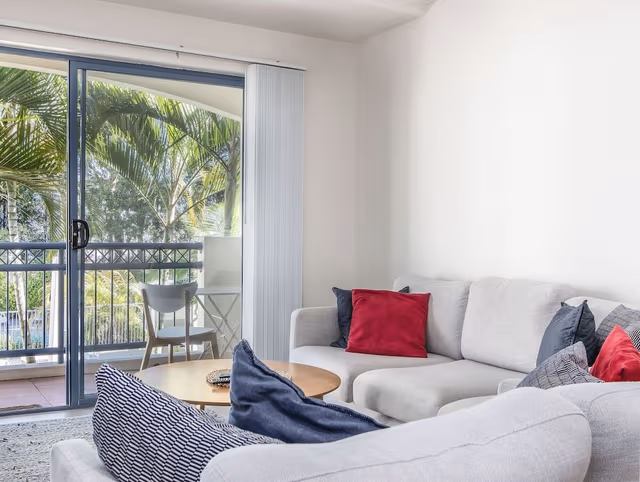 2 Bedroom Split Level Apartment