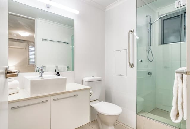 2 Bedroom Riverfront Apartment - Ground Floor