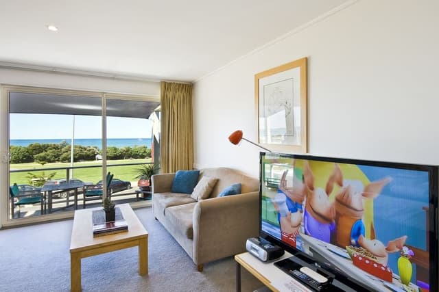 Deluxe King Room - Ocean View